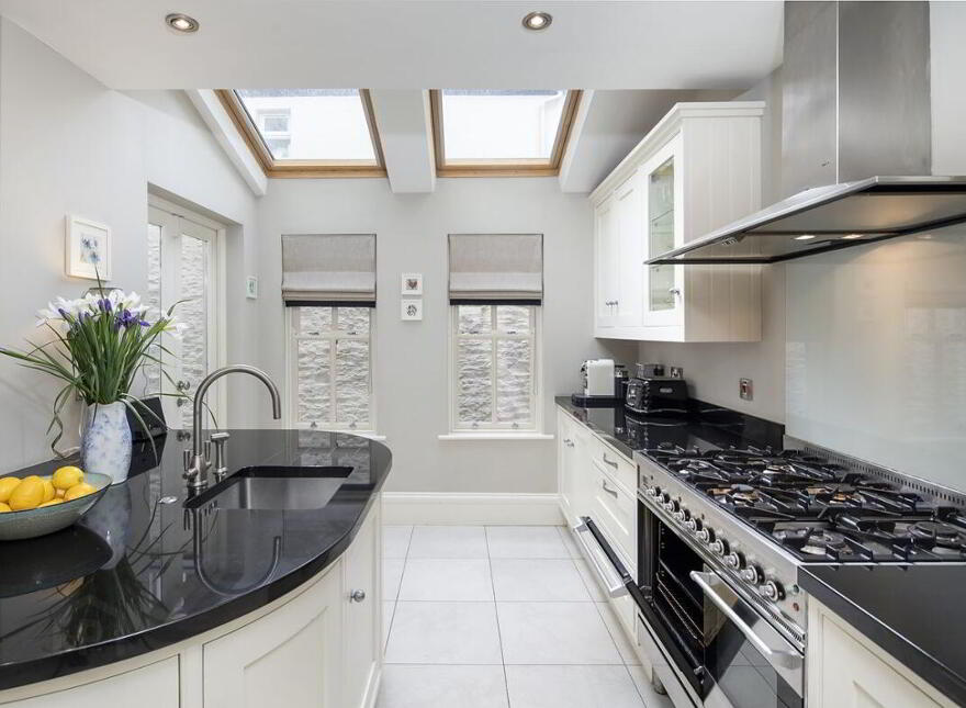 2 Belgrave Place, Glenbrook, Passage West,Cork