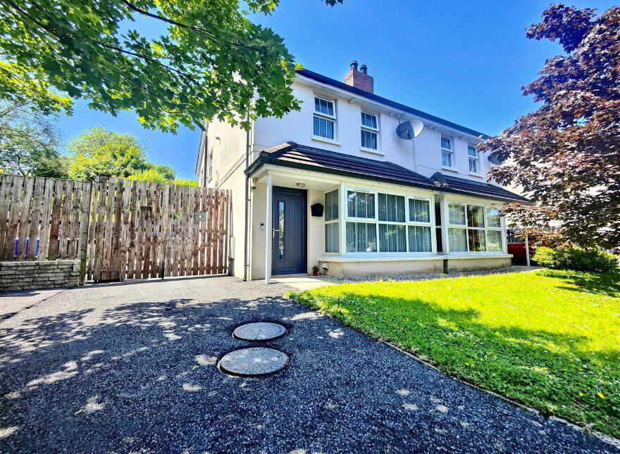 15 Mill Valley Drive, Belfast, BT14 8FE photo