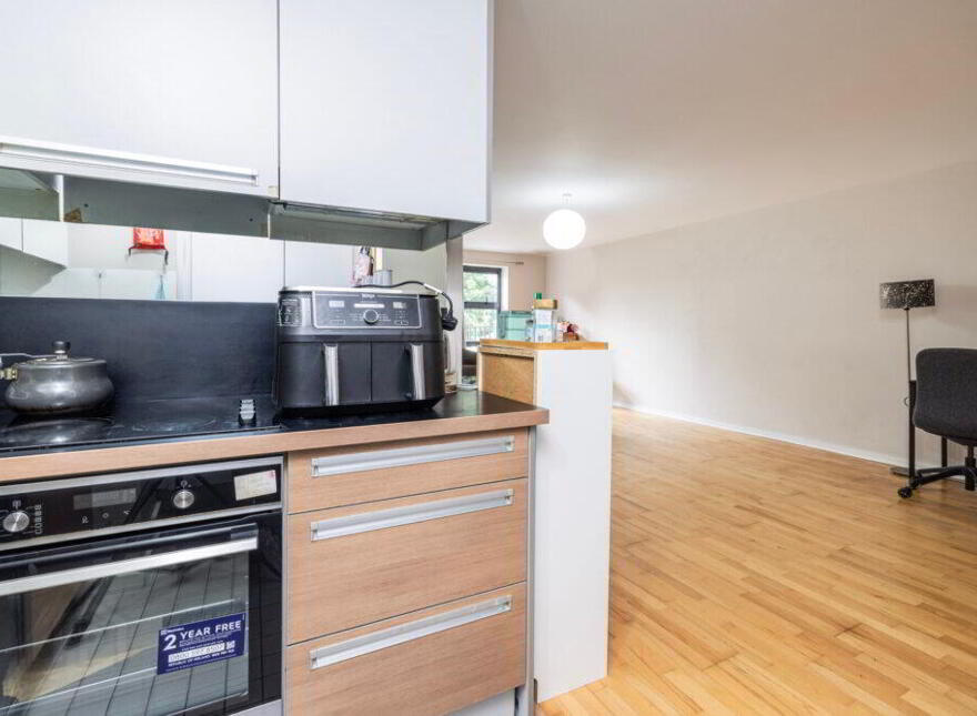 Apt 10, Compass Court Sourt, Royal Canal Park, Dublin, D15F102