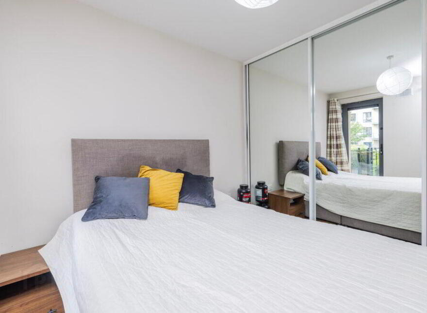Apt 10, Compass Court Sourt, Royal Canal Park, Dublin, D15F102