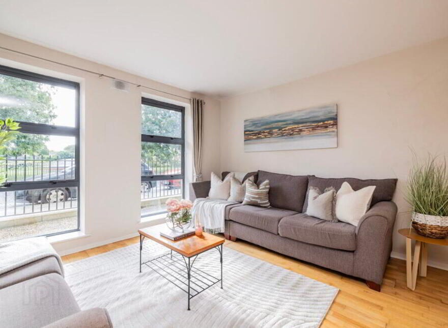 Apt 10, Compass Court Sourt, Royal Canal Park, Dublin, D15F102