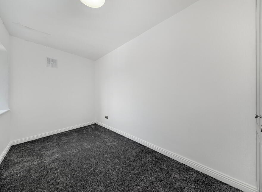 58 The Weavers, South Earl Street, Dublin, D08KW25