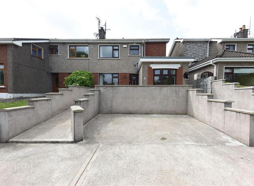 4 Owenabue Drive, Carrigaline