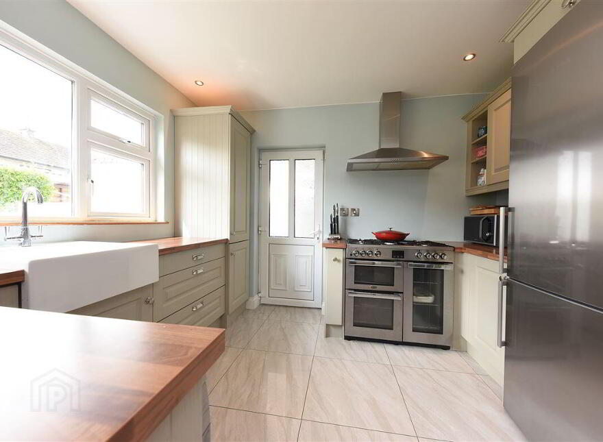4 Owenabue Drive, Carrigaline