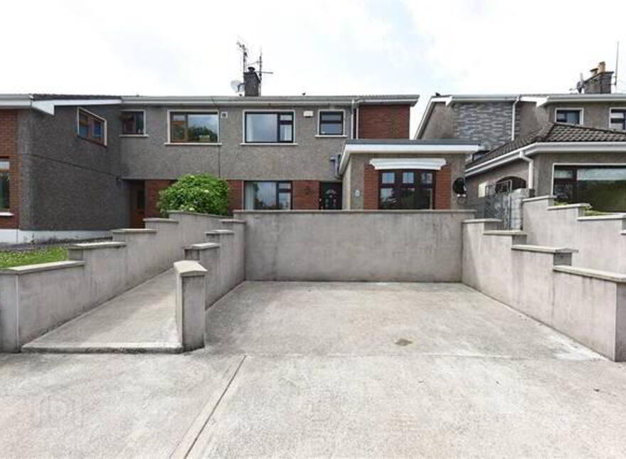 4 Owenabue Drive, Carrigaline