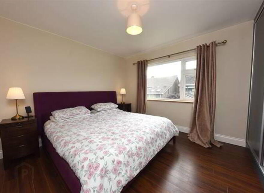 4 Owenabue Drive, Carrigaline