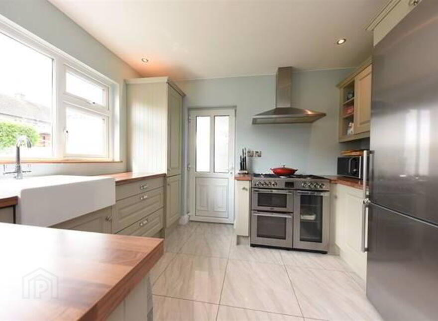 4 Owenabue Drive, Carrigaline