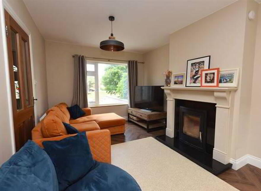 4 Owenabue Drive, Carrigaline