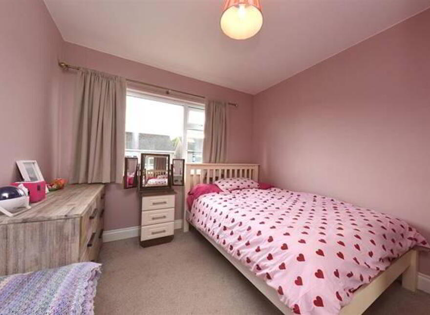 4 Owenabue Drive, Carrigaline