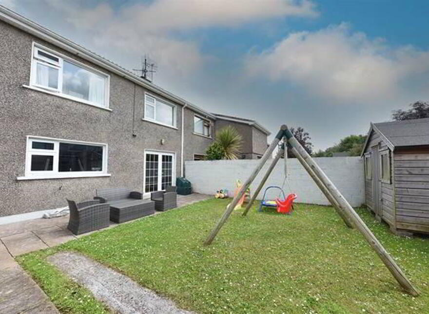 4 Owenabue Drive, Carrigaline