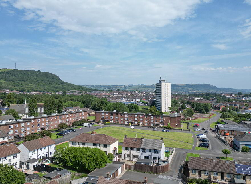 2 Barna Square, Rathcoole, Newtownabbey, BT37 9BY