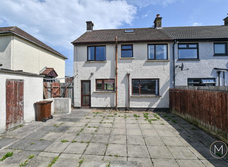 2 Barna Square, Rathcoole, Newtownabbey, BT37 9BY