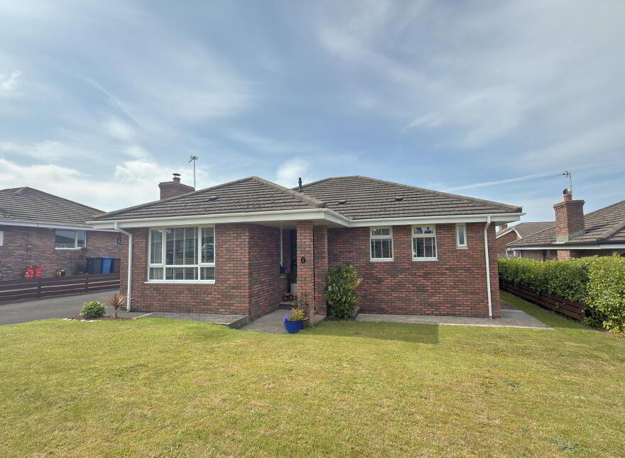 5 Meadow Gardens, Portstewart, BT55 7SS photo