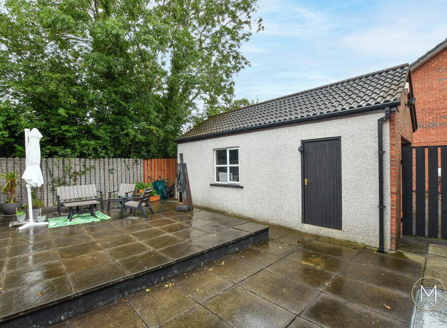 56 Meadowlands, Antrim, BT41 4EU