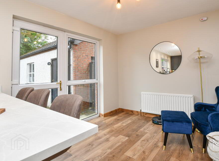 56 Meadowlands, Antrim, BT41 4EU