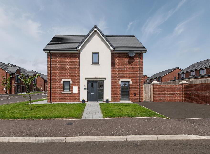 2 Baronsgrange Street, Carryduff, Belfast, BT8 8SF photo
