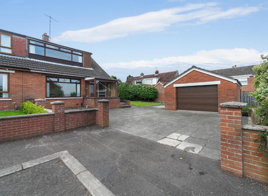 17 Sharonmore Park, Newtownabbey, BT36 6PW photo