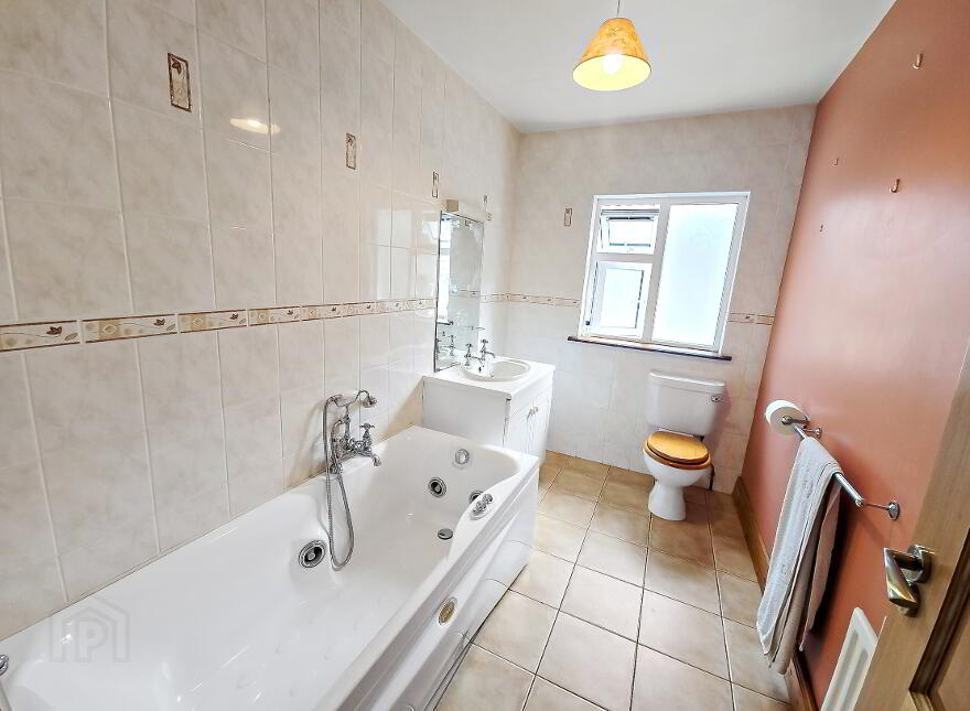 Avalon House, Gortroe, Fossa, Killarney, V93X209