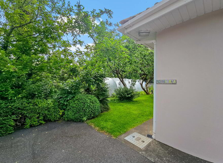 Avalon House, Gortroe, Fossa, Killarney, V93X209