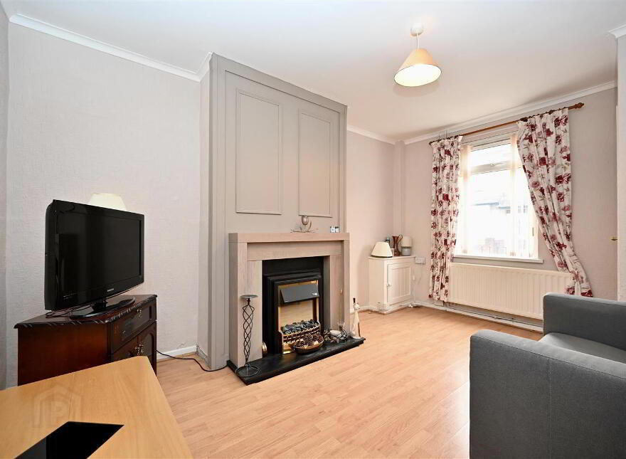 30 Benburb Street, Belfast, BT12 6JG