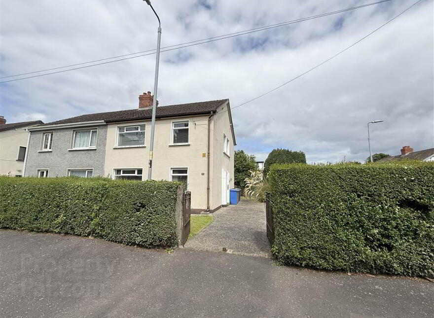 36 Downshire Park Central, Cregagh Road, Belfast, BT6 9JN photo