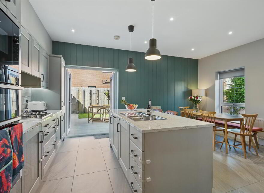13 Finaghy Park Gardens, Belfast, BT10 0FU