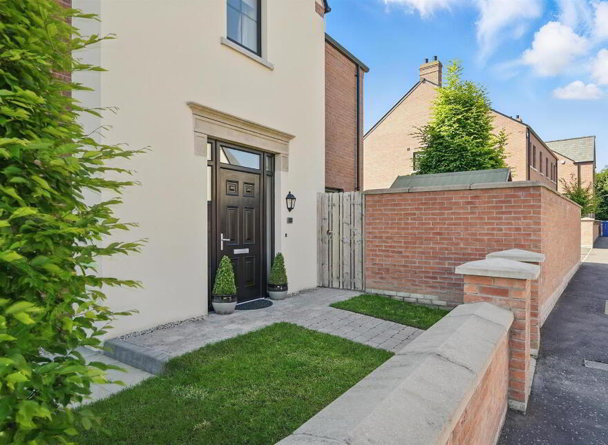 13 Finaghy Park Gardens, Belfast, BT10 0FU