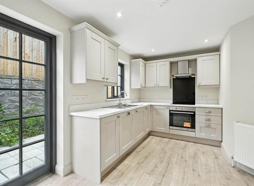 70 Groomsport Road, Bangor, BT20 5NE