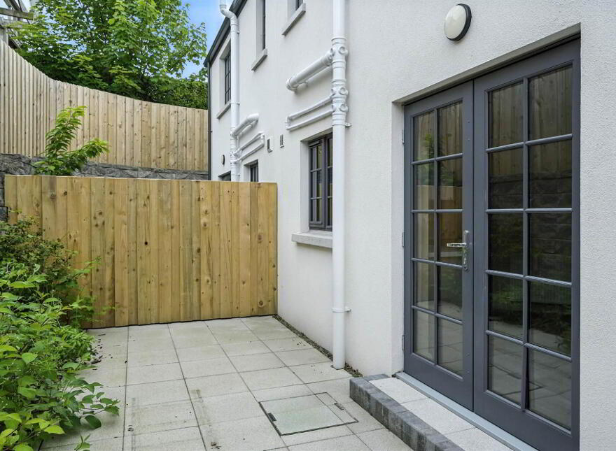 70 Groomsport Road, Bangor, BT20 5NE