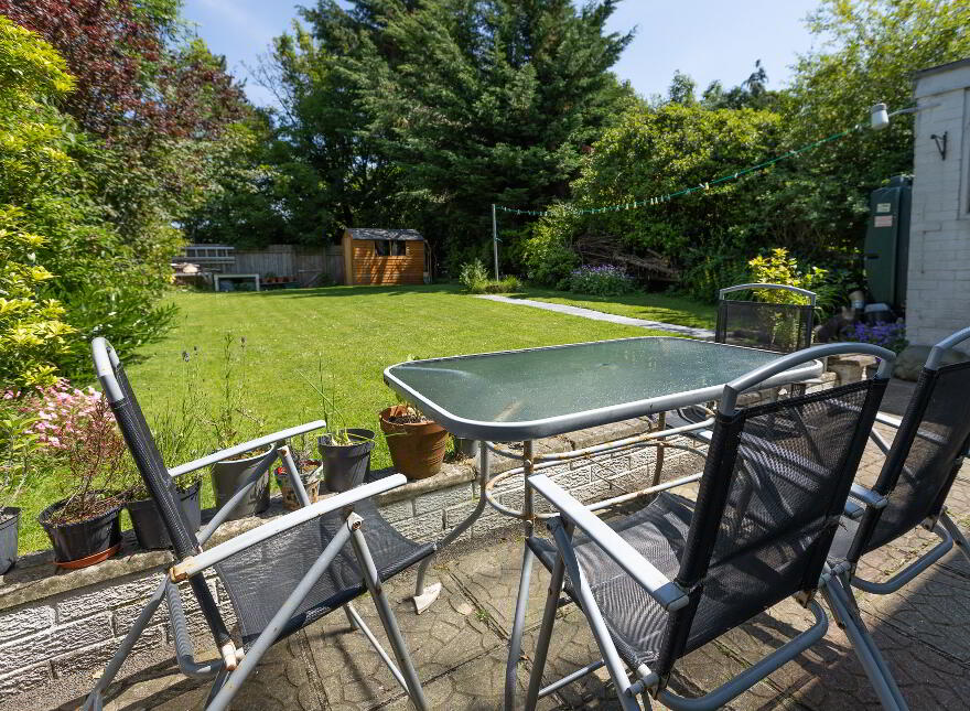 14 Rosemount Avenue, Armagh, BT60 1BB