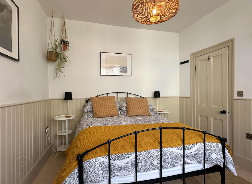 87 Main Street, Portrush, BT56 8DA