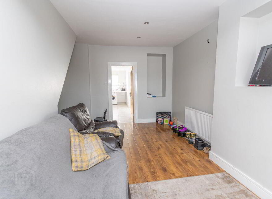 29 Newry Street, Warrenpoint, Newry, BT34 3JZ