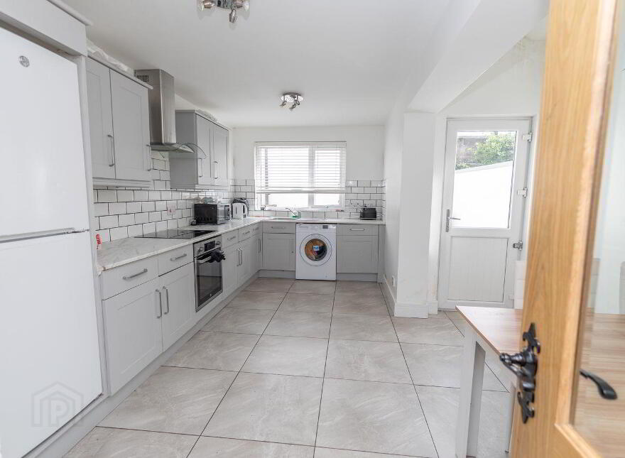 29 Newry Street, Warrenpoint, Newry, BT34 3JZ