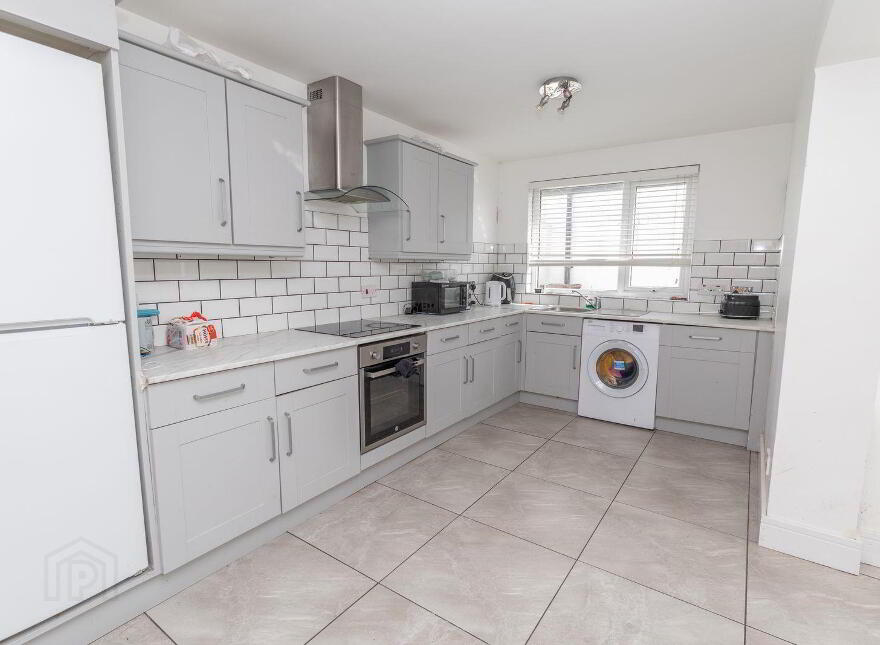 29 Newry Street, Warrenpoint, Newry, BT34 3JZ