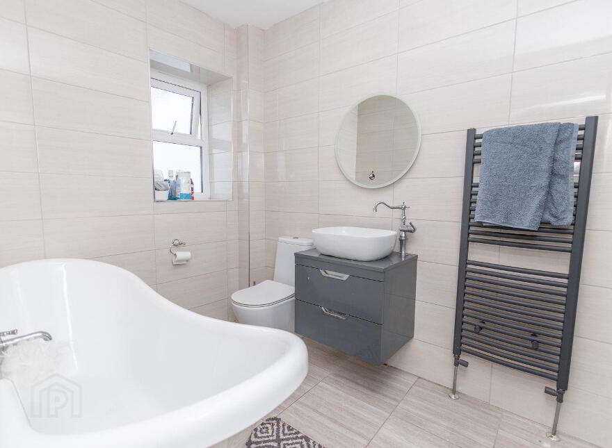 29 Newry Street, Warrenpoint, Newry, BT34 3JZ