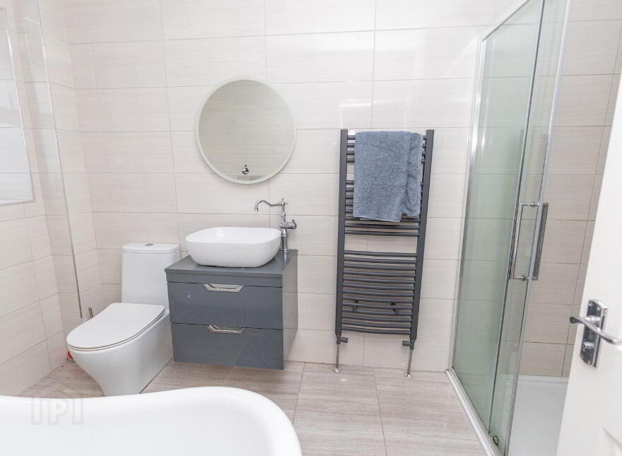 29 Newry Street, Warrenpoint, Newry, BT34 3JZ