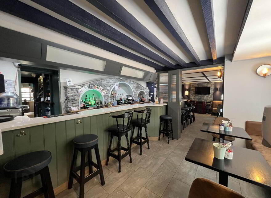 Nagle`s Bar & Accommodation, Kilsheelan, E91A6D7