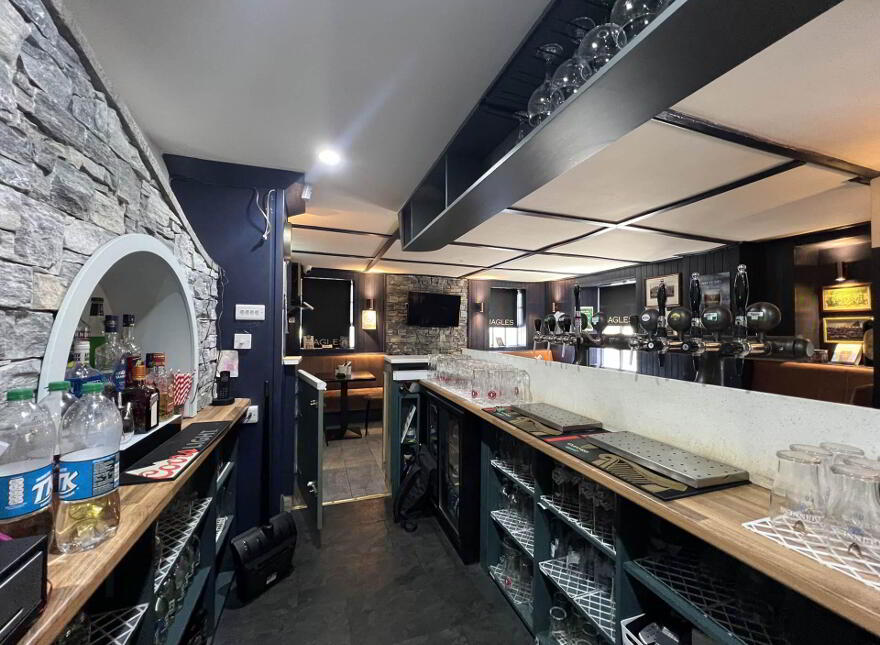 Nagle`s Bar & Accommodation, Kilsheelan, E91A6D7