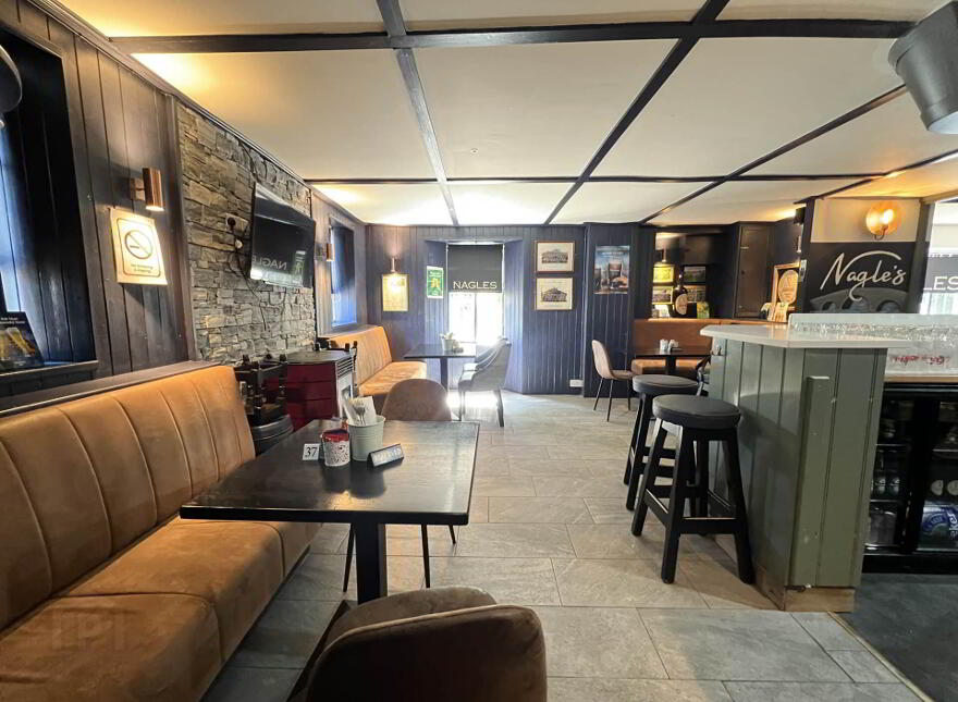 Nagle`s Bar & Accommodation, Kilsheelan, E91A6D7