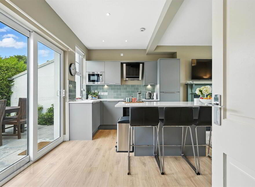46 Newtownards Road, Bangor, BT20 4BP