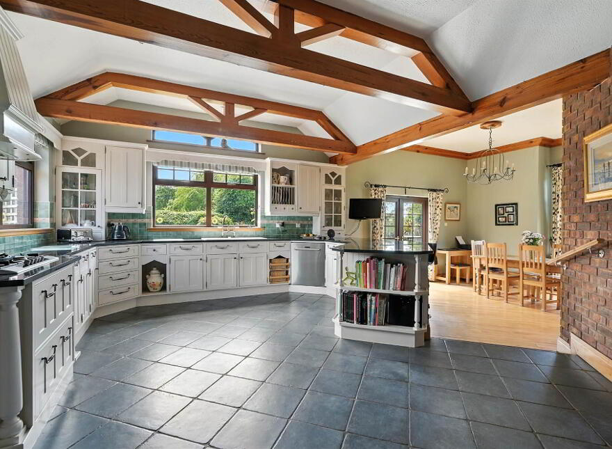 47 Seven Mile Straight, Dunadry, Templepatrick, BT41 4SW