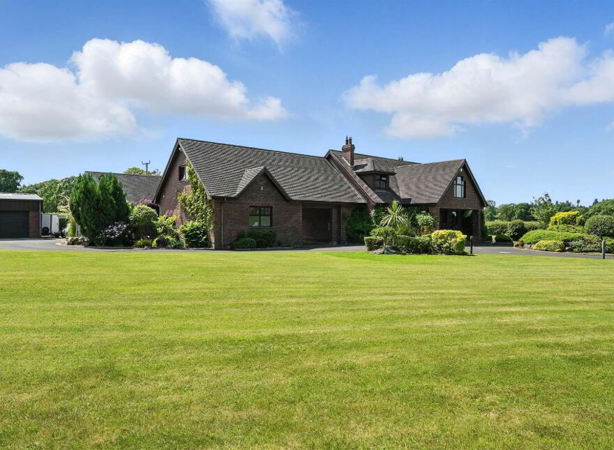 47 Seven Mile Straight, Dunadry, Templepatrick, BT41 4SW