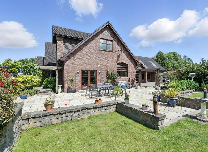 47 Seven Mile Straight, Dunadry, Templepatrick, BT41 4SW