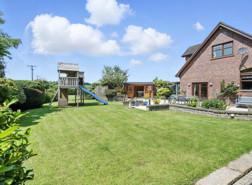 47 Seven Mile Straight, Dunadry, Templepatrick, BT41 4SW