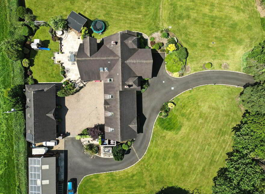 47 Seven Mile Straight, Dunadry, Templepatrick, BT41 4SW