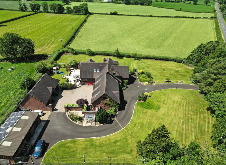 47 Seven Mile Straight, Dunadry, Templepatrick, BT41 4SW