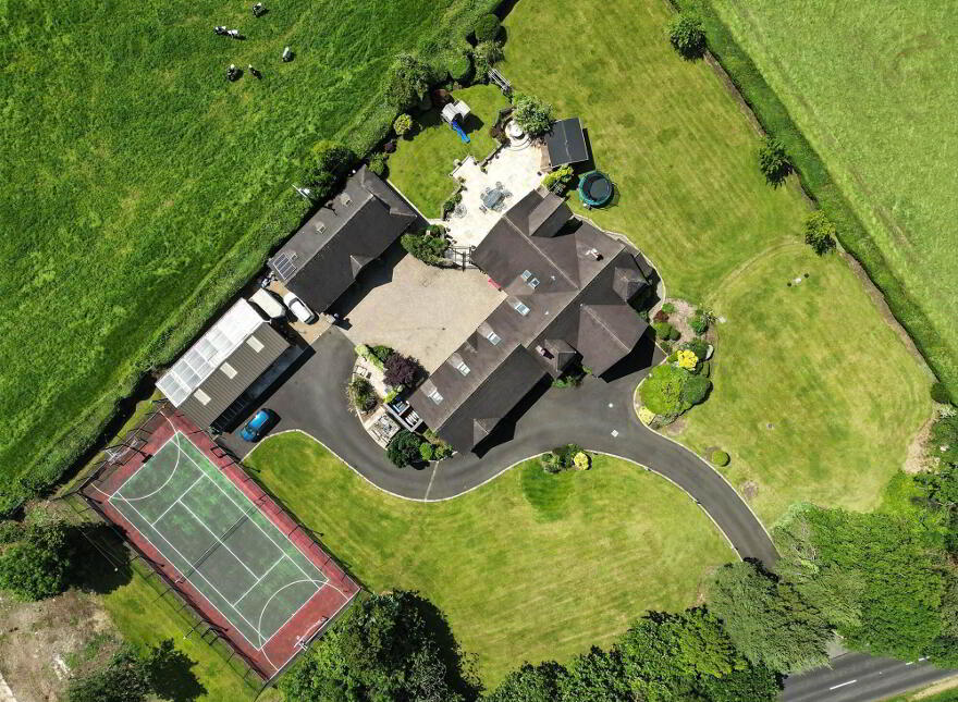 47 Seven Mile Straight, Dunadry, Templepatrick, BT41 4SW