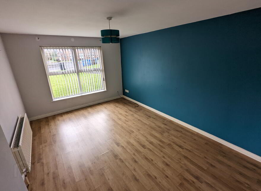 Rossdale, Waterside, L'Derry, BT47 5RD