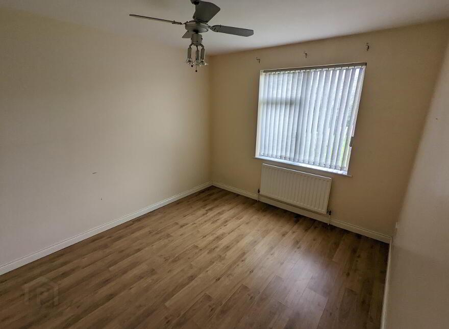 Rossdale, Waterside, L'Derry, BT47 5RD