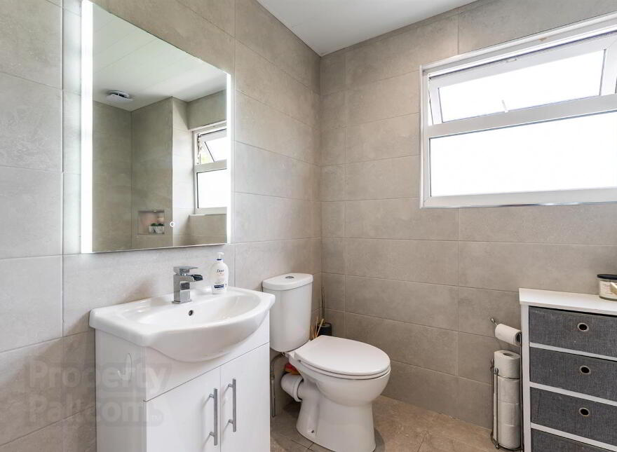 6 Whyte Field, Crossgar, Downpatrick, BT30 9HB photo